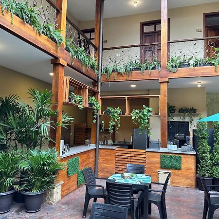 Nass Central Garden Cuenca Zewnętrze zdjęcie