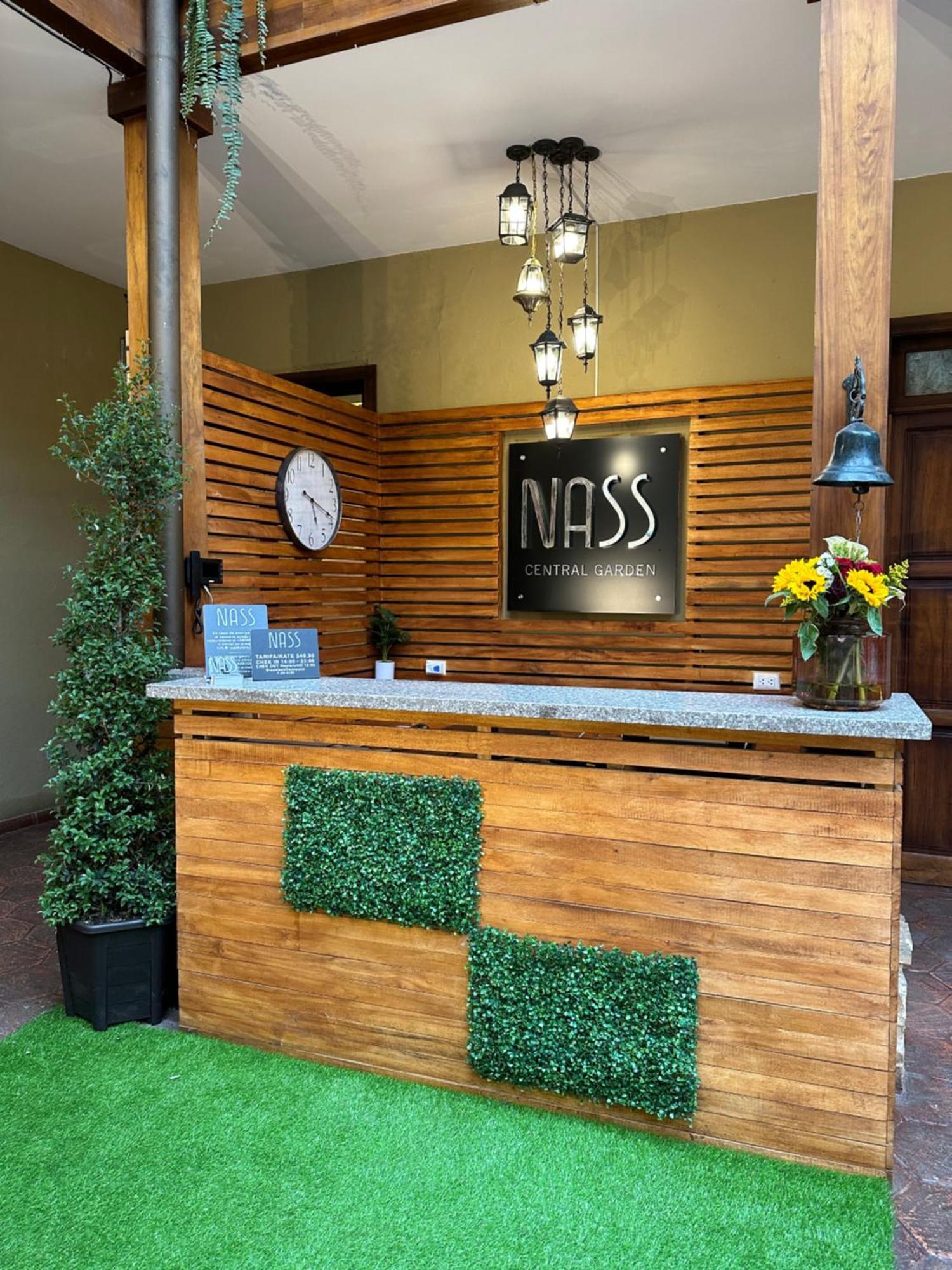 Nass Central Garden Cuenca Zewnętrze zdjęcie